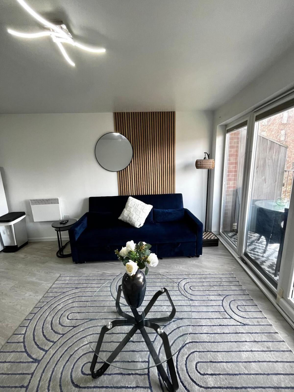 Serene 2-Bed Flat With Canal Views - Coop Live & Ethiad Manchester Exterior foto